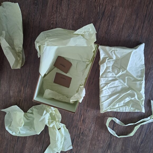 Burberry slides obo - Picture 3 of 5